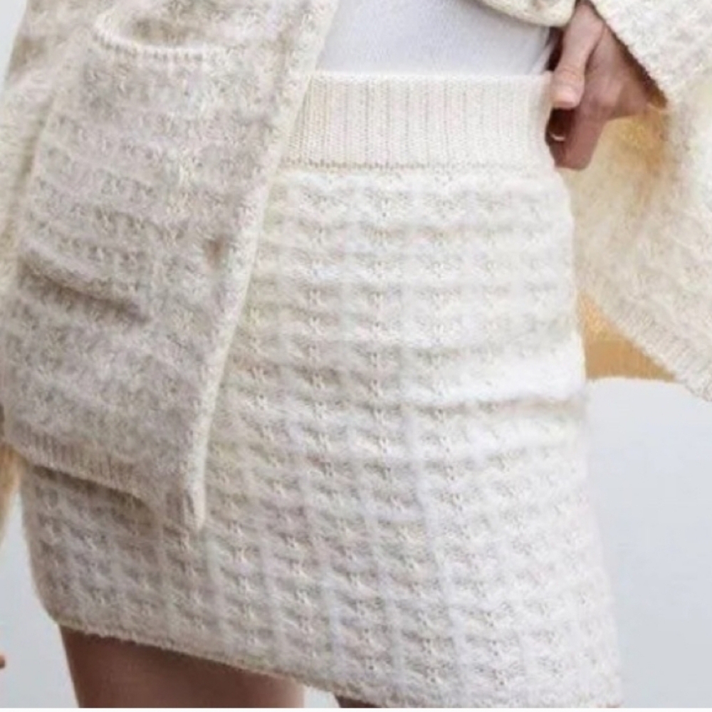 MNG Mango Cream Thick Knit Skirt Mini NWT Sz S